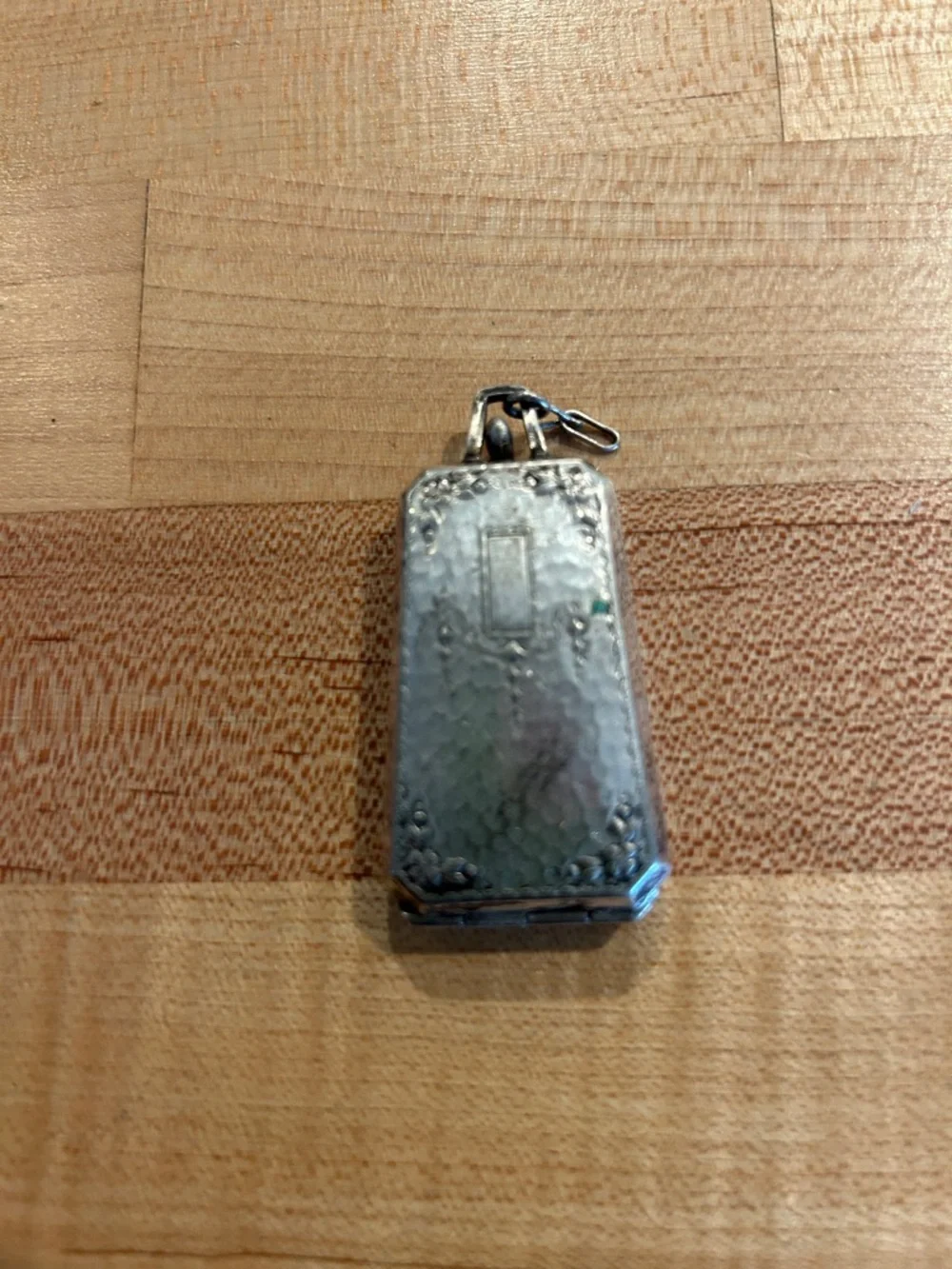 Silver-Tone Decorative Victorian coin holder Pendant - Silverplate. Unusual - Picture 4 of 5